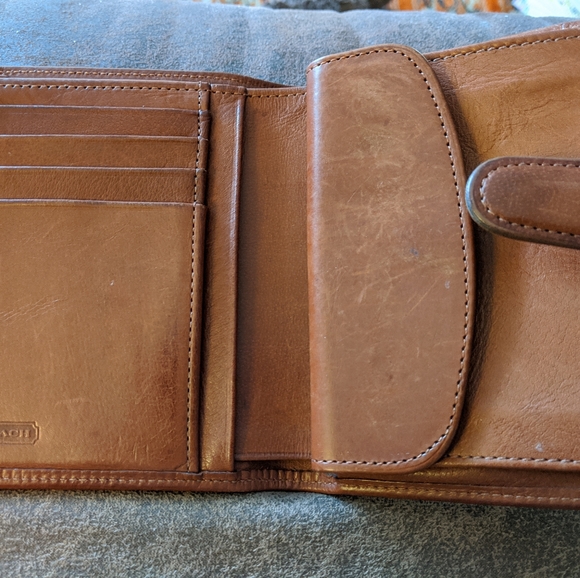 Wallets 2 - Picture 2 of 5